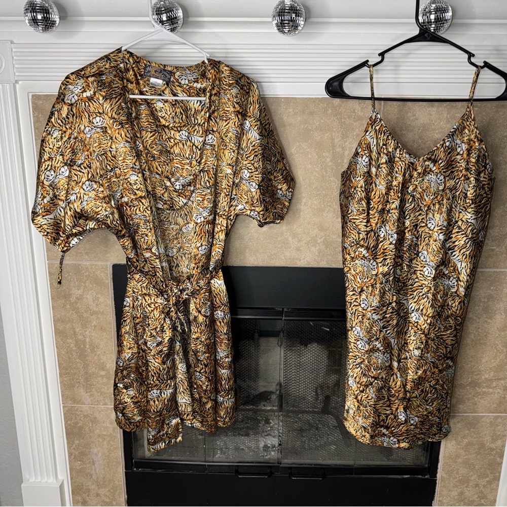 Vtg Moon Dance Nightgown And Robe Animal Print Tiger … - Gem